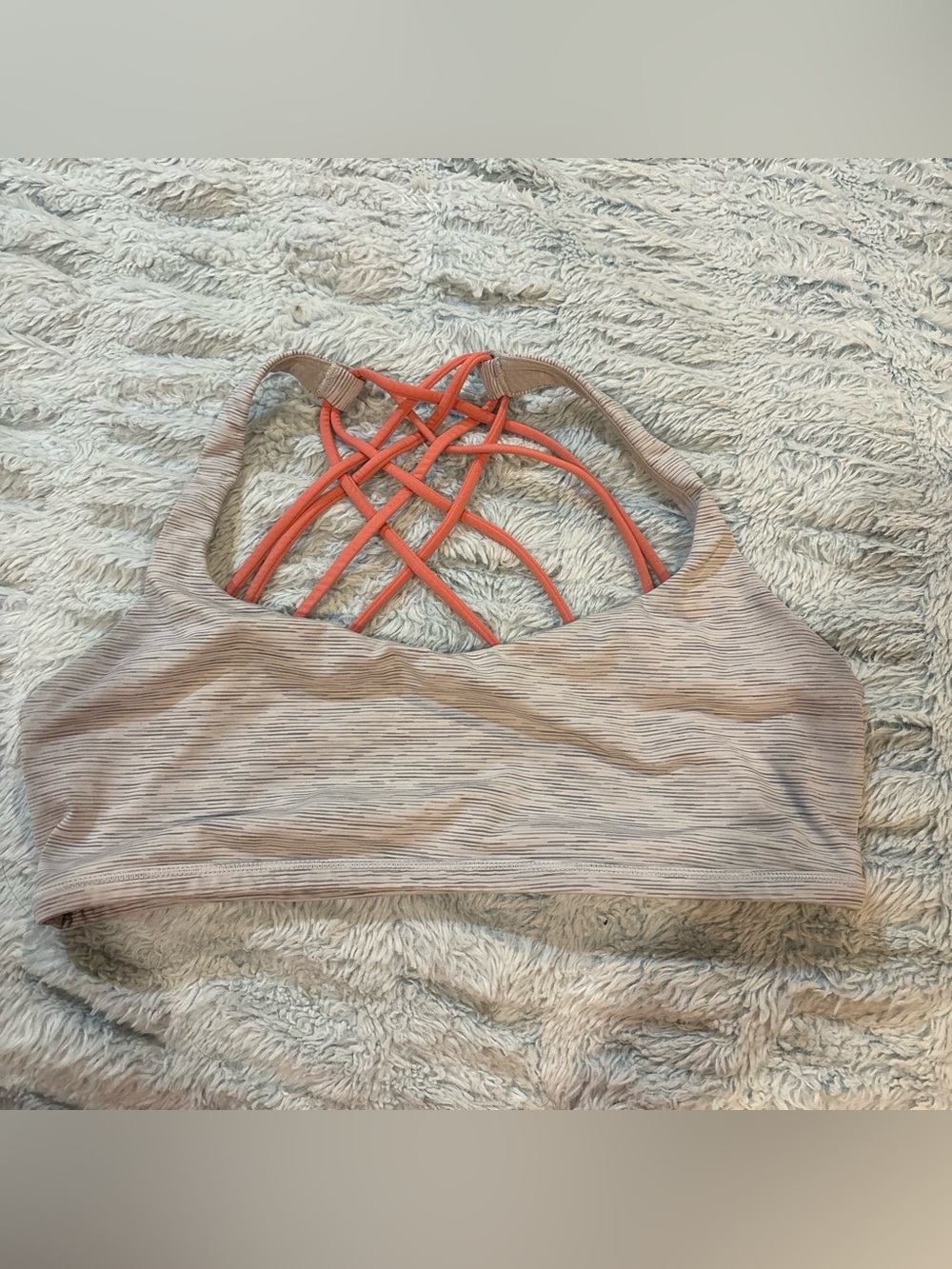 Lululemon sports bra